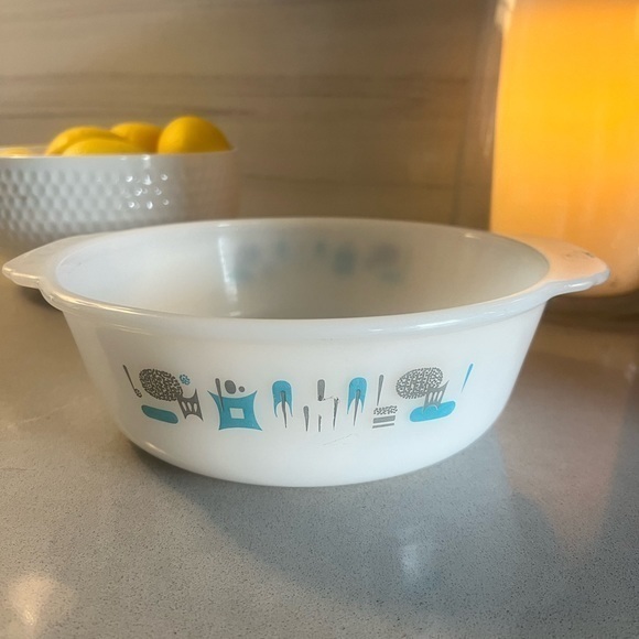 Fire King Blue Heaven Atomic Round Casserole‎ with Handles No Lid - Picture 5 of 7